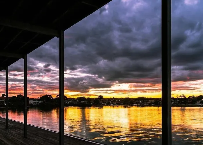 Sunset Bay#5 Bed Family House Sailing Panorama